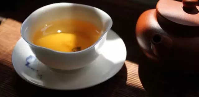 茶性如水心静好品茶