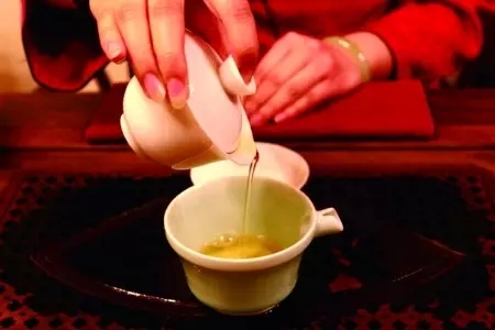 黄茶